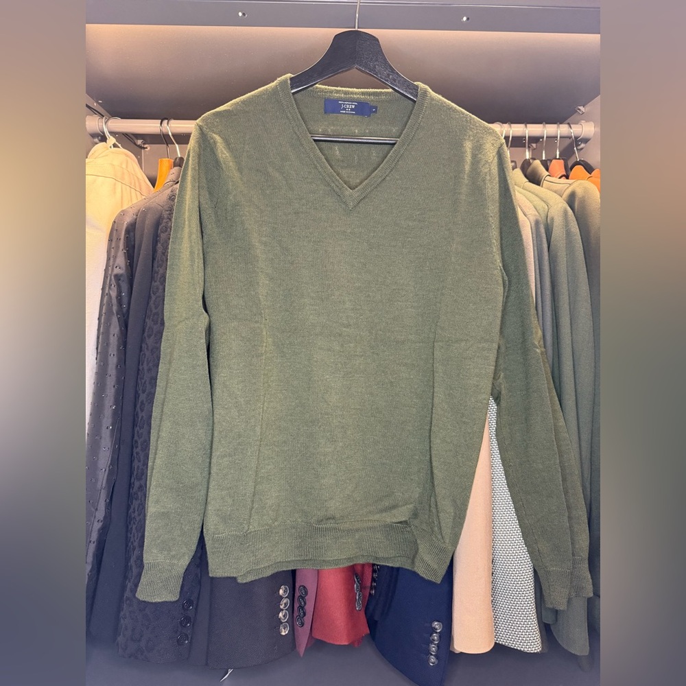 Men’s J.Crew 100% Merino Wool V-Neck Sweater